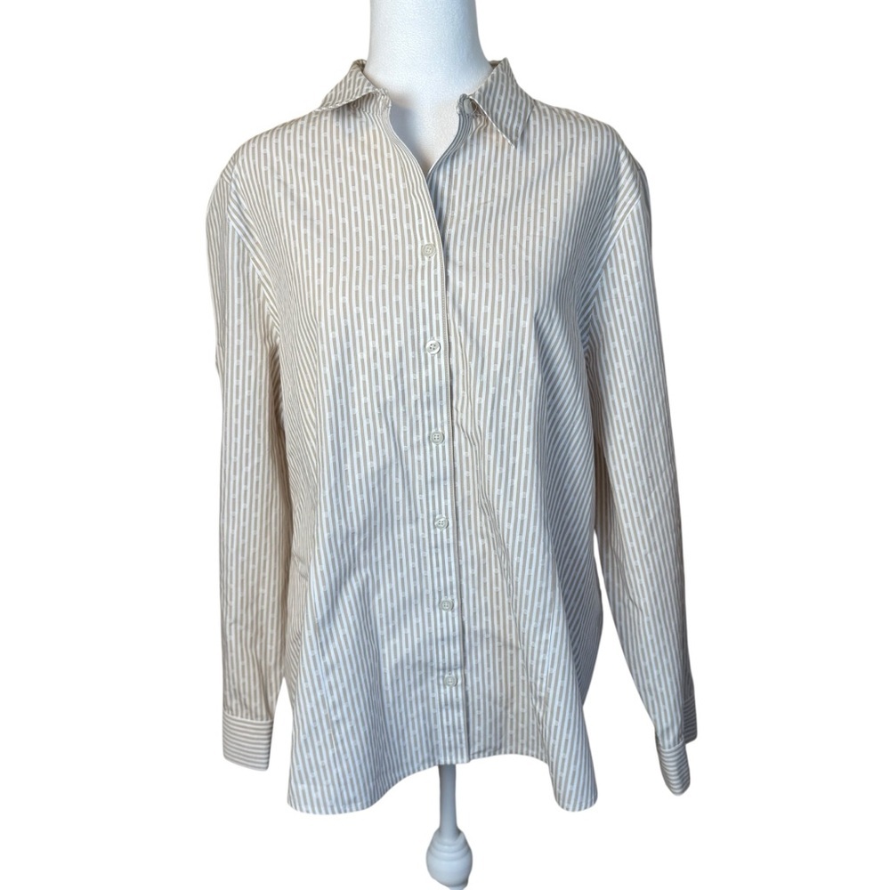 Chico’s No Iron CoolMax All Season Button Down Tan White Stripes Size 3 (16-18)